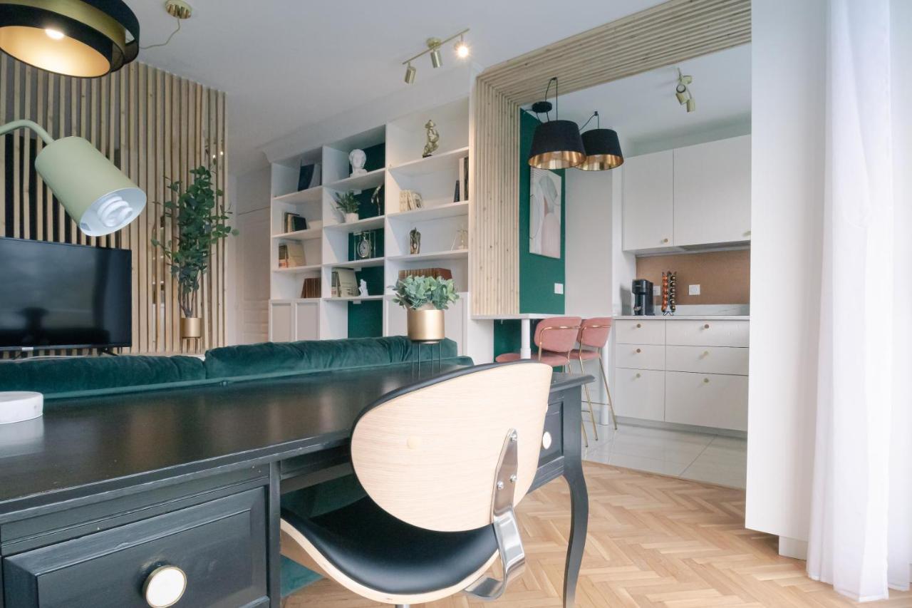The Green Home - Quiet And Fully Equipped High-End Studio With Parking Courcouronnes Екстер'єр фото