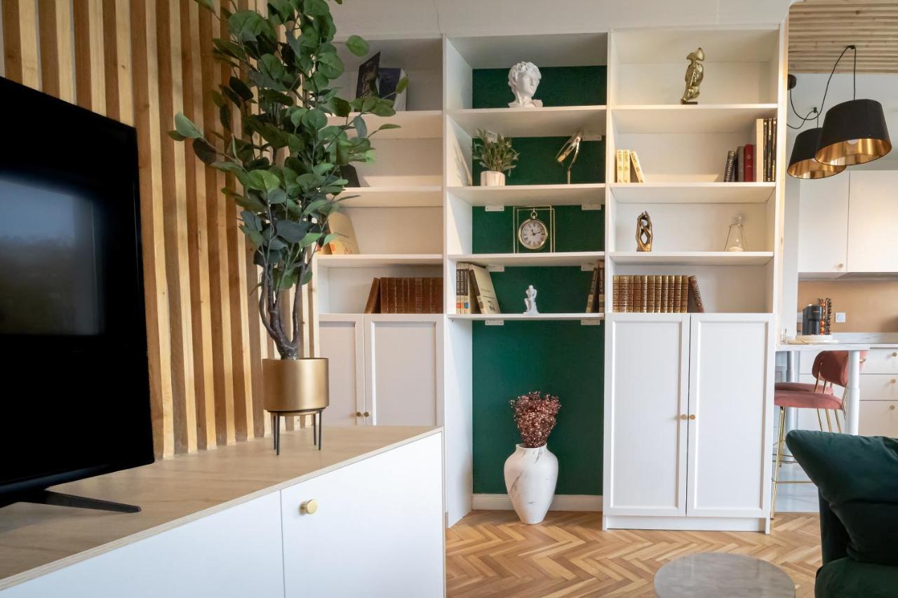 The Green Home - Quiet And Fully Equipped High-End Studio With Parking Courcouronnes Екстер'єр фото